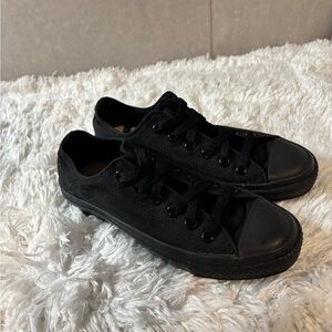 Converse Chuck Taylor All Star Low Top Sneakers  US Women Size 4.5 Black